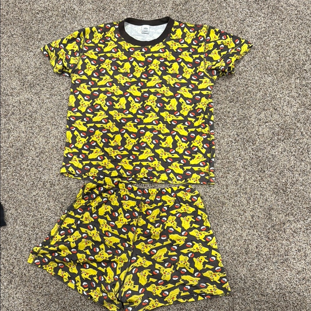 Hanna Andersson Pokémon Pajama Adult Set Large Top and Shorts Like New!!
